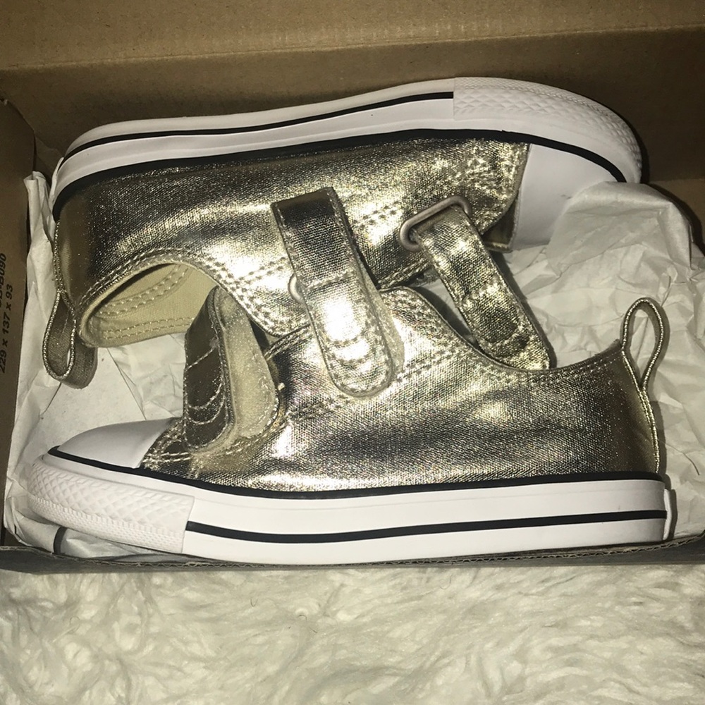 Toddler gold converse